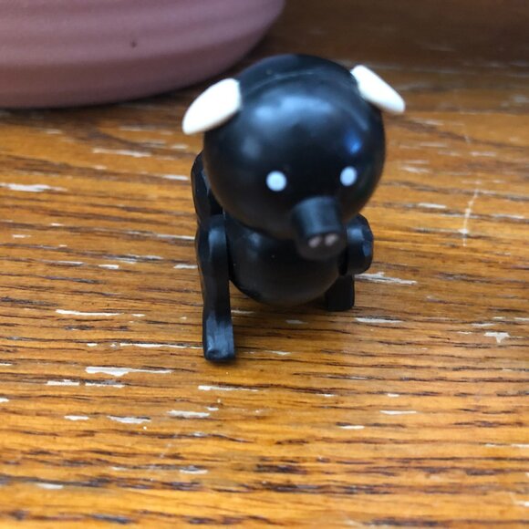 Fisher Price Little People- Black Pig with Ears Lady Blue Body, Man Movable Arms - Picture 3 of 9